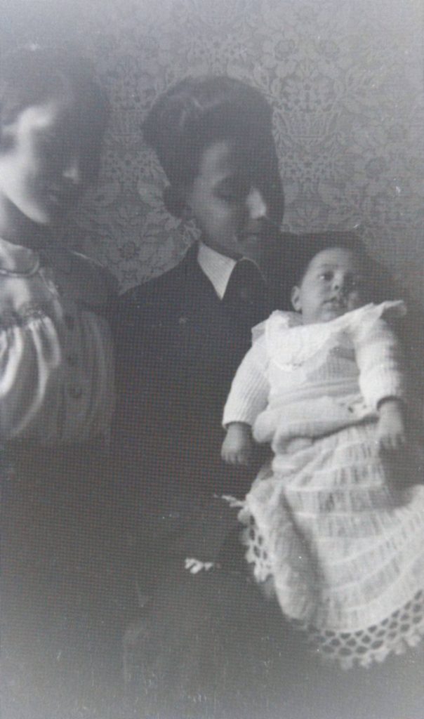 Jacqueline Michel Marie France